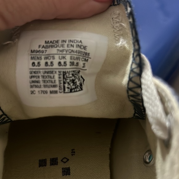 Navy Blue Converse All Stars - Picture 5 of 7